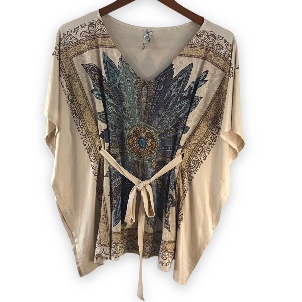 ‎LYT medallion print poncho top size M